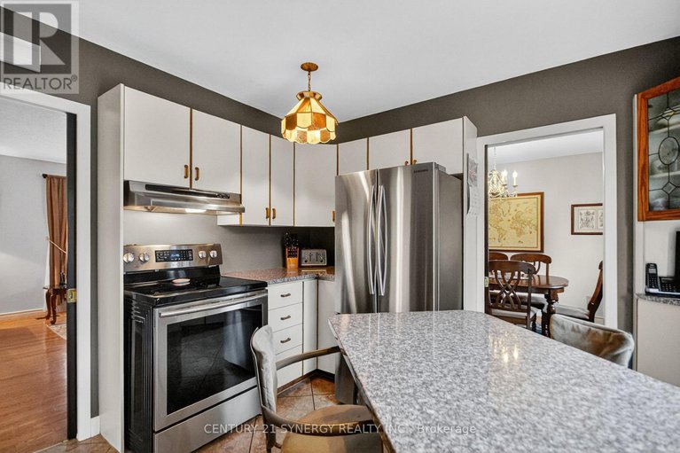 29043424/7-st-remy-drive/pheasant-run/ottawa/ontario/K2J1A5_15