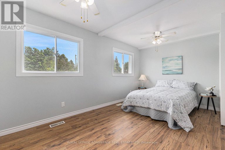 28608040/136-stamford-drive/drummond-n-elmsley-drummond-twp/drummondnorth-elmsley/ontario/K7H1A5_21