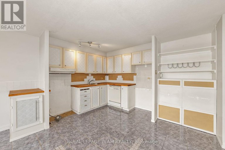 29128089/1210-20-chesterton-drive/borden-farmstewart-farmcarleton-heightsparkwood-hills/ottawa/ontario/K2E6Z7_10