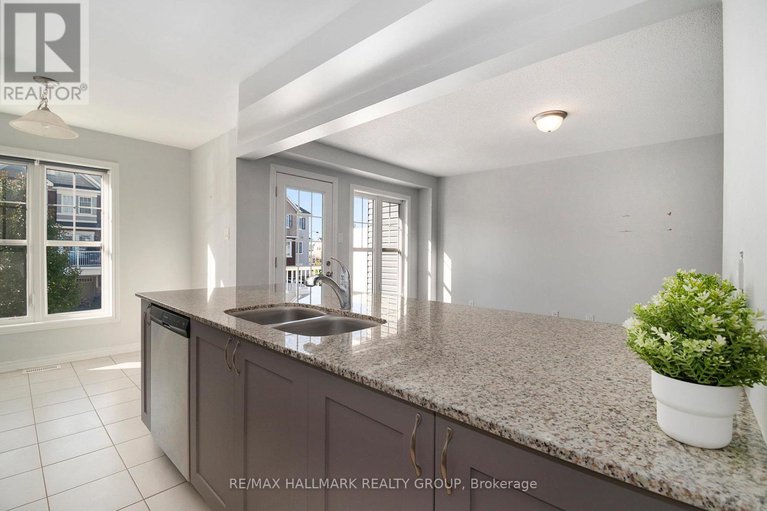 29056305/106-helenium-lane/avalon-west/ottawa/ontario/K4A1C7_11