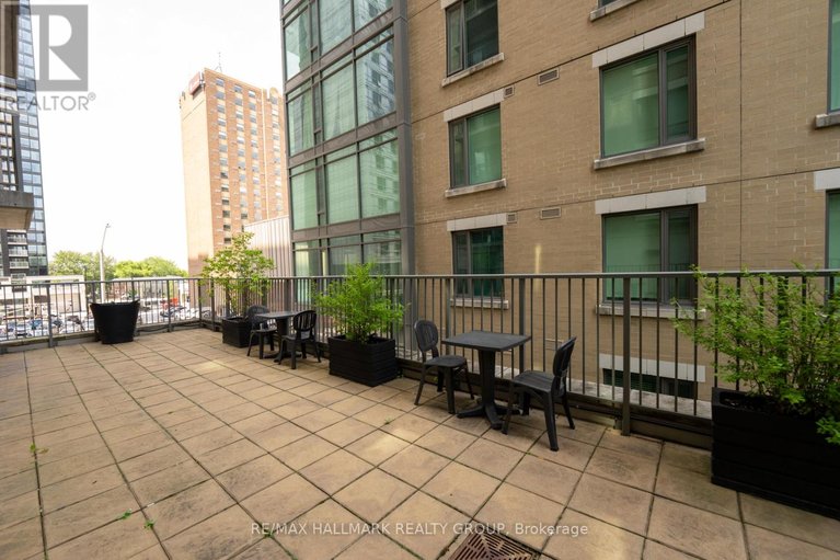 29642521/1007-200-besserer-street/sandy-hill/ottawa/ontario/K1N0A7_25