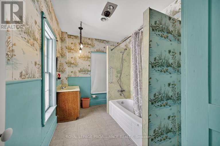 29478748/5-water-street/north-grenville-twp-kemptville-south/north-grenville/ontario/K0G1S0_20