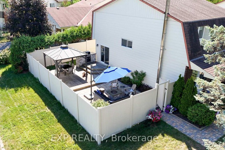 28799326/6084a-vineyard-drive/convent-glen/ottawa/ontario/K1C2M5_44
