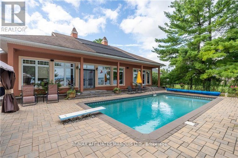 28307877/20236-county-road-2-road/south-glengarry-charlottenburgh-twp/south-glengarry/ontario/K0C2E0_3