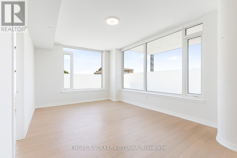 28607787/unit-308-570-de-mazenod-avenue/ottawa-east/ottawa/ontario/K1S5X2_11