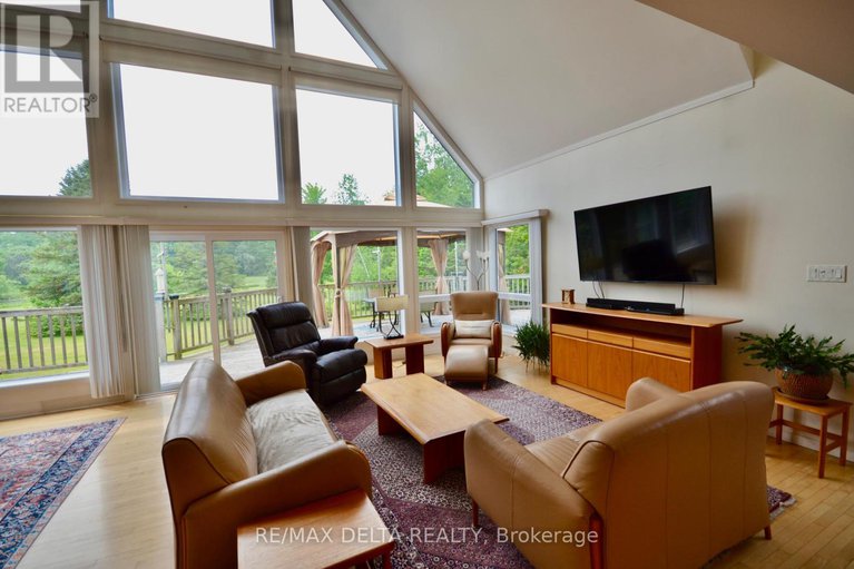 28097892/3888-schnupp-road/clarencerockland-twp/clarence-rockland/ontario/K0A1E0_8
