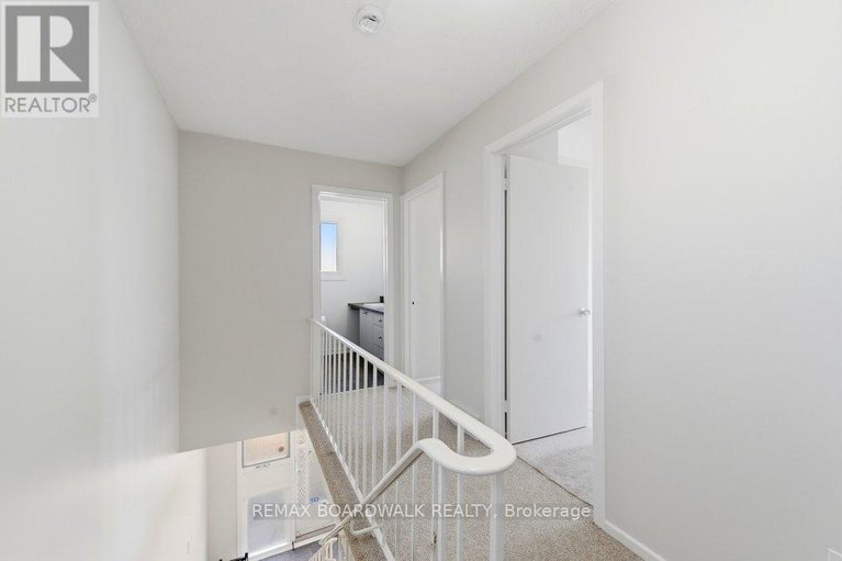 29640034/47-2210-loyola-avenue/beaconwood/ottawa/ontario/K1J8H5_16