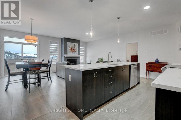 29256883/818-companion-crescent/mahogany-community/ottawa/ontario/K4M0X1_15