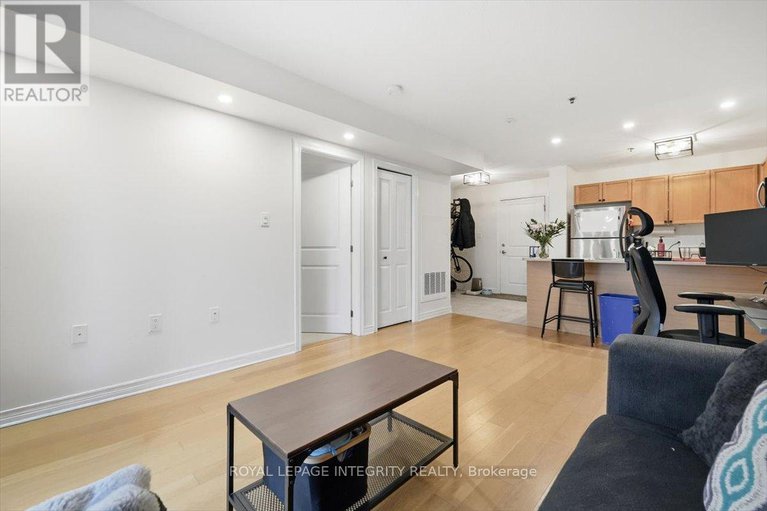 29258385/303-151-potts-private/notting-hillsummerside/ottawa/ontario/K4A0V7_12