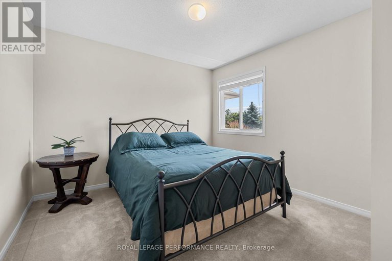 28630498/666-valin-street/fallingbrookgardenway-south/ottawa/ontario/K4A3X1_39