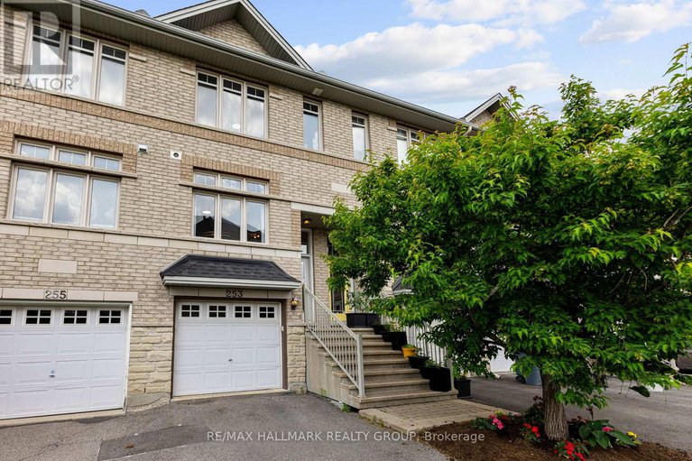 28482791/253-stroget-private/merivale-industrial-parkcitiplace/ottawa/ontario/K2E0A9_2