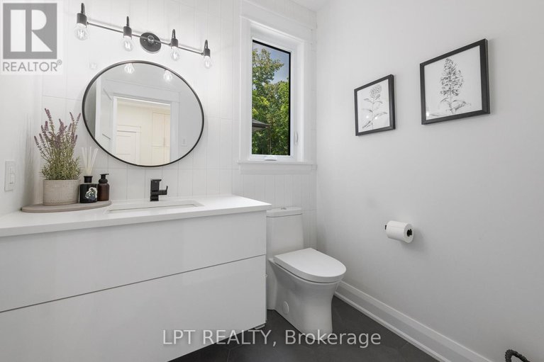 28330218/5740-queenscourt-crescent/manotick-east-to-manotick-station/ottawa/ontario/K4M1K3_26