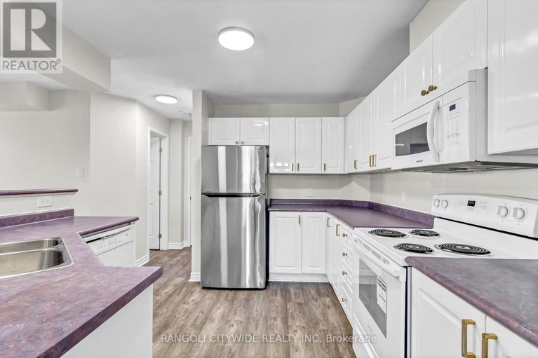 28332816/101-3265-st-joseph-boulevard/bilberry-creekqueenswood-heights/ottawa/ontario/K1E3Y2_7