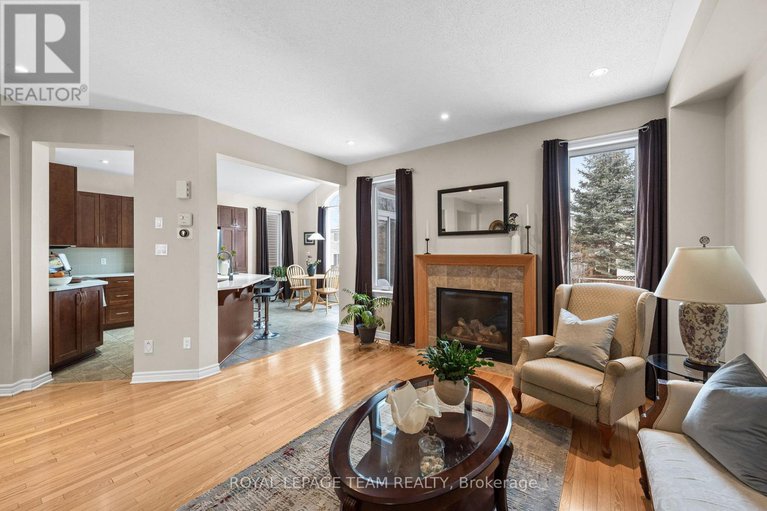 29392522/257-denali-way/stittsville-north/ottawa/ontario/K2S0R2_14