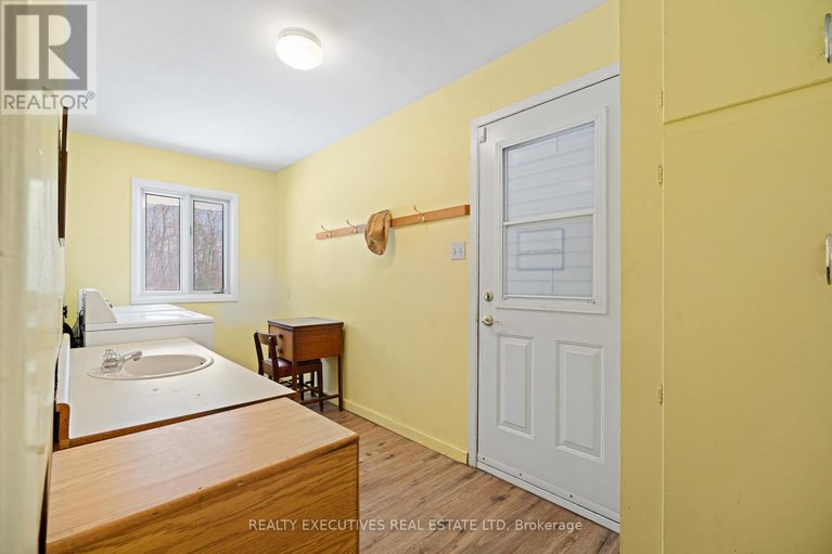 29240395/7725-lawrence-street/vernon/ottawa/ontario/K0A3J0_33