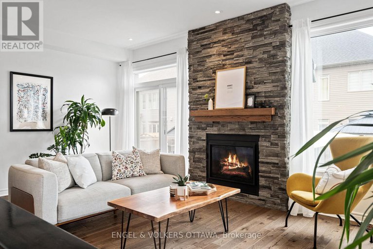 28330138/317-ardmore-street/riverside-southgloucester-glen/ottawa/ontario/K4M0E2_17