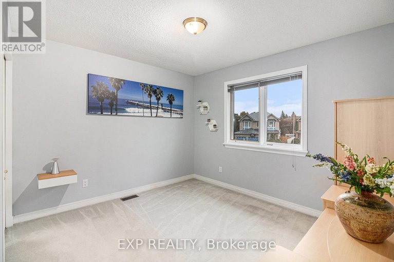 29215208/7-forestglade-crescent/hunt-club-park/ottawa/ontario/K1G5X3_26