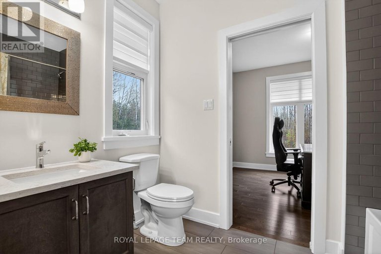 29592017/144-country-meadow-drive/huntley-ward-north-west/ottawa/ontario/K0A1L0_32