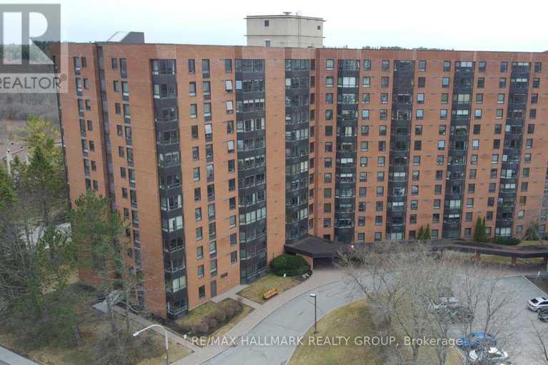 303 - 80 Sandcastle Drive