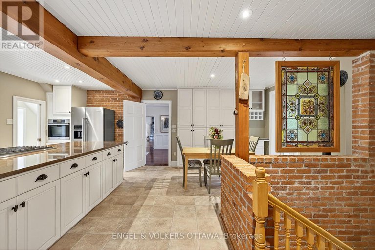 28738761/233-strathburn-street/almonte/mississippi-mills/ontario/K0A1A0_10