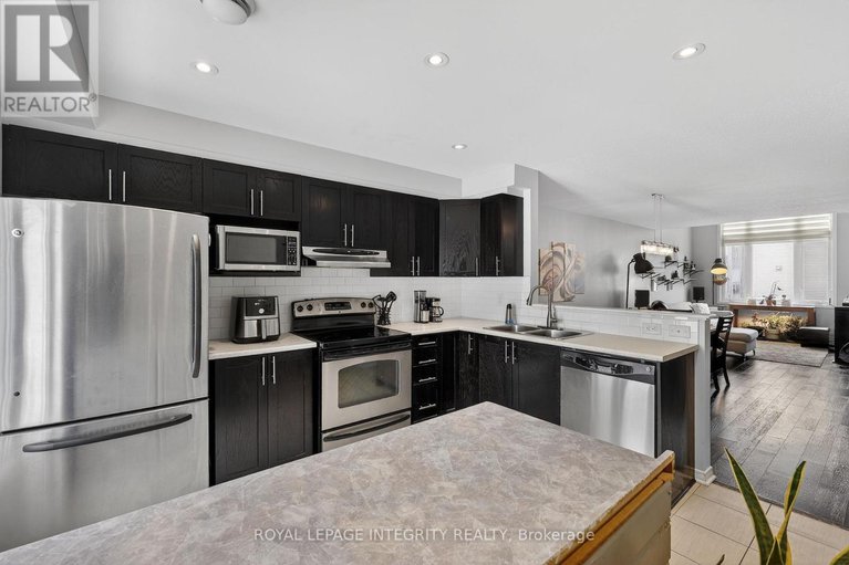 29311527/360-galston-private/mer-bleuebradley-estatesanderson-park/ottawa/ontario/K1W0G3_21