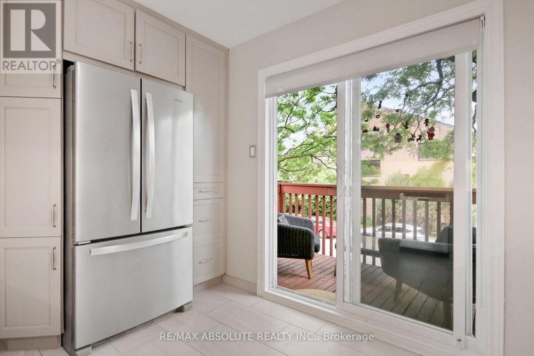 28636841/252-bruyere-street/lower-town/ottawa/ontario/K1N5E6_21