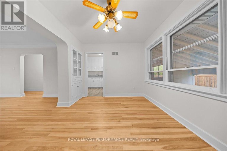 29083781/234-knox-crescent/riverview-park/ottawa/ontario/K1G0K8_10