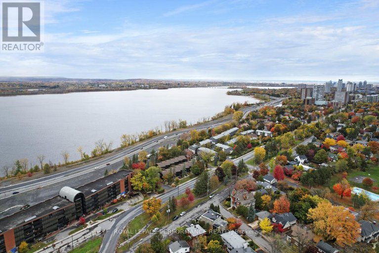 29039547/695-richmond-road/woodroffe/ottawa/ontario/K2A0G6_44