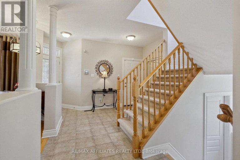 28426822/176-topaze-crescent/town-of-rockland/clarence-rockland/ontario/K4K0E2_5