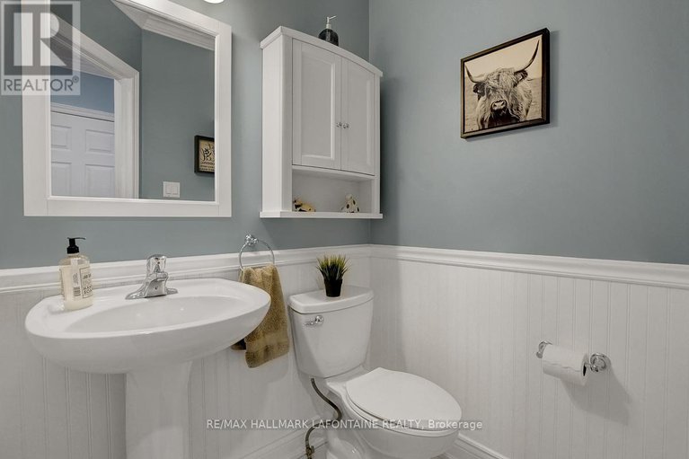 29357706/1721-jersey-street/fallingbrookgardenway-south/ottawa/ontario/K4A4Y6_18