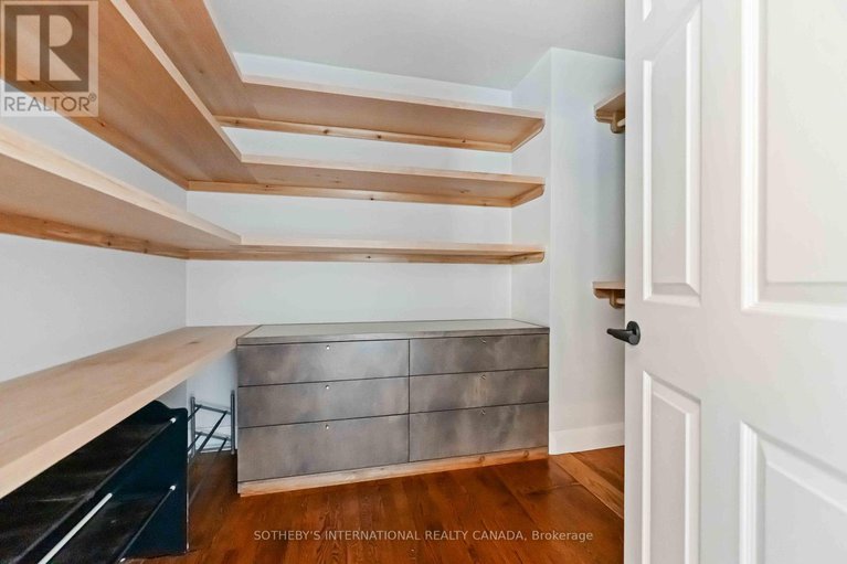 28996466/19-campfield-court/pineglencountry-place/ottawa/ontario/K2E7X8_24