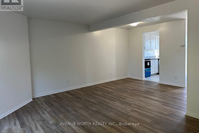 28858840/1790-dondale-st-street/pineview/ottawa/ontario/K1B5H8_8