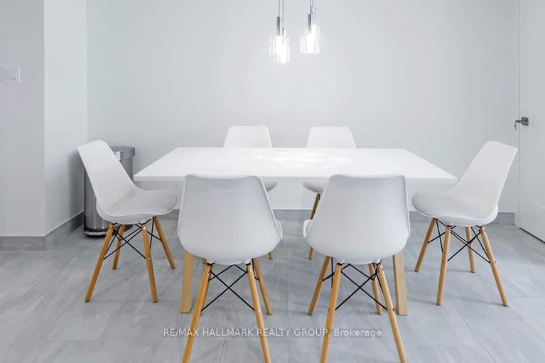 29054397/70-varley-drive/beaverbrook/ottawa/ontario/K2K1H2_24