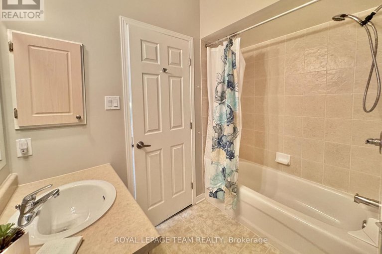28552108/162-hartsmere-drive/stittsville-south/ottawa/ontario/K2S2H4_27