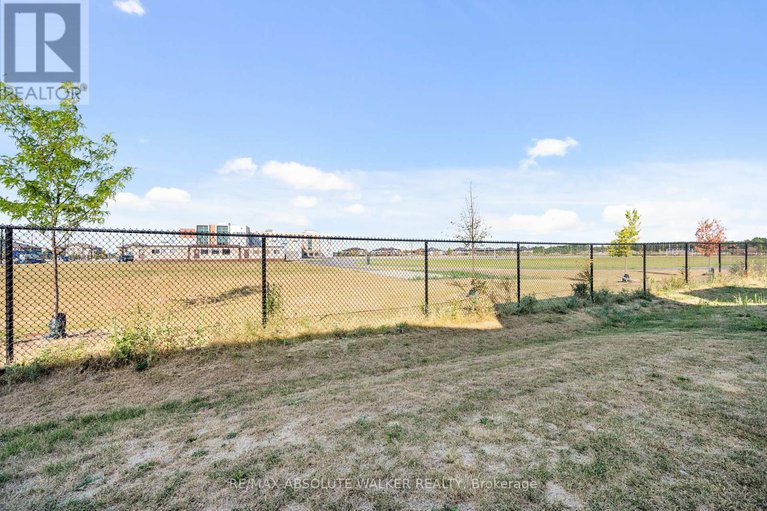 28745499/235-finsbury-avenue/stittsville-south/ottawa/ontario/K2S2Y2_36