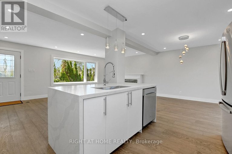 28260455/81-canter-boulevard/meadowlandsst-claire-gardens/ottawa/ontario/K2G2M4_13