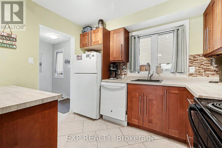 29205584/20-lovell-lane/westcliffe-estates/ottawa/ontario/K2H9B6_13