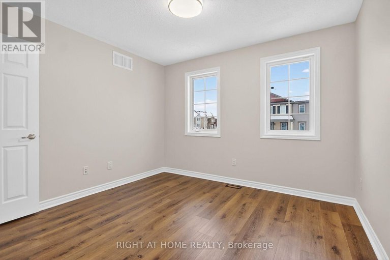 29406516/766-mayfly-crescent/half-moon-bay/ottawa/ontario/K2J6C7_34