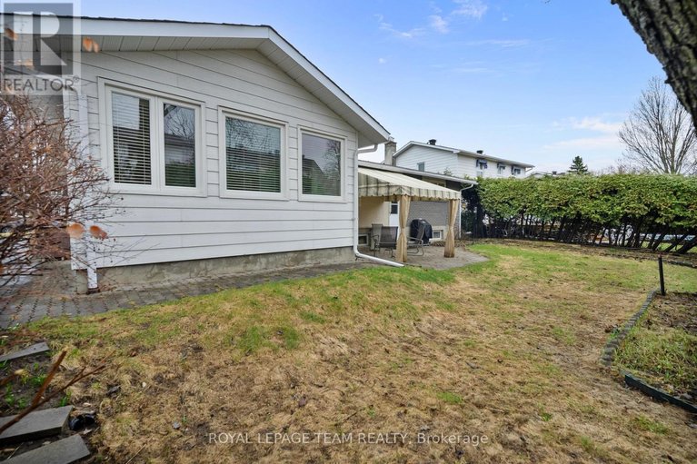 29622304/45-welkin-crescent/borden-farmstewart-farmcarleton-heightsparkwood-hills/ottawa/ontario/K2E5M4_32