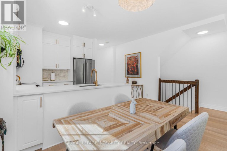 28878619/h-17-melrose-avenue-n/hintonburg/ottawa/ontario/K1Y1T8_14