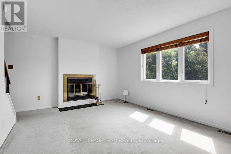 28798160/16-chickasaw-crescent/bridlewood/ottawa/ontario/K2M1M4_17
