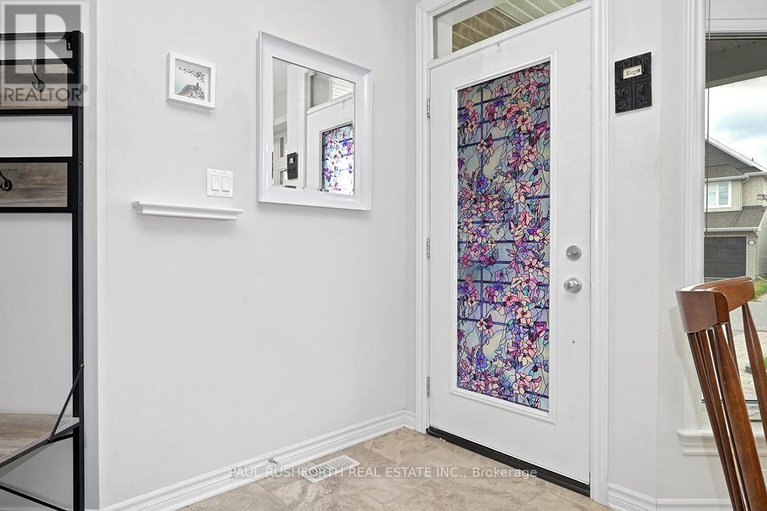 28479705/552-silverbell-crescent/blossom-parkkemp-parkfindlay-creek/ottawa/ontario/K1T0P1_3