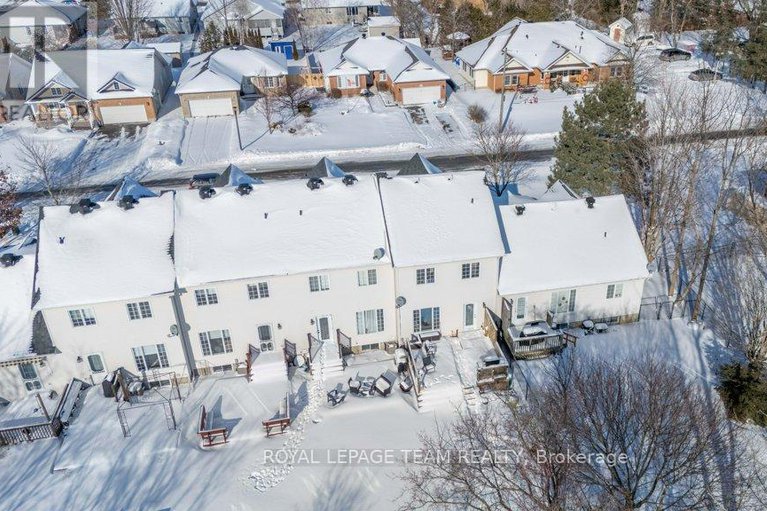 29275894/537-victoria-street/winchester/north-dundas/ontario/K0C2K0_37