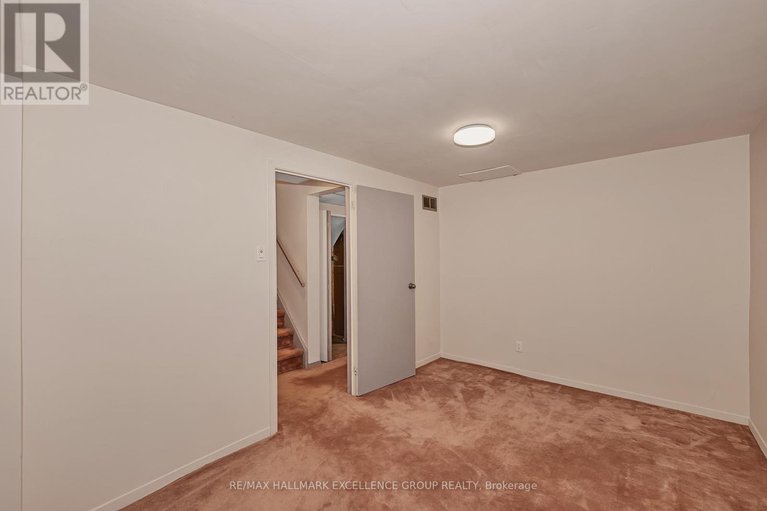 29093671/67-710-coronation-avenue/riverview-park/ottawa/ontario/K1G4G7_34