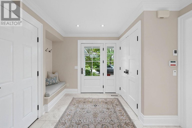 29571244/6029-rideau-valley-drive-n/manotick-south-to-roger-stevens/ottawa/ontario/K4M1B3_14