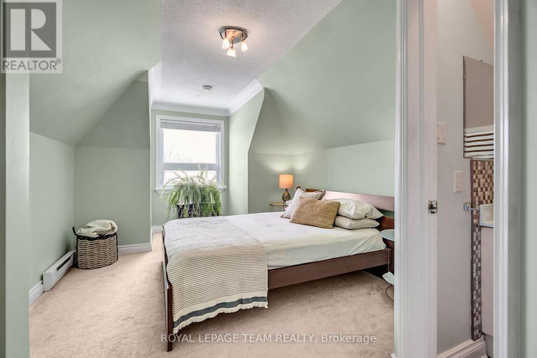 28078826/1345-potter-drive/manotick-village-manotick-estates/ottawa/ontario/K4M1C6_30