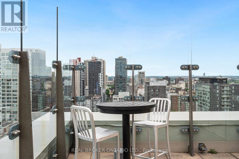 29617501/810-235-kent-street/ottawa-centre/ottawa/ontario/K2P1Z9_39