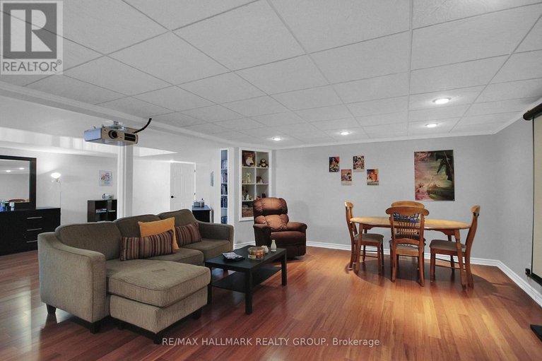 28613594/30-oakbriar-crescent/stonebridge/ottawa/ontario/K2J5G1_30