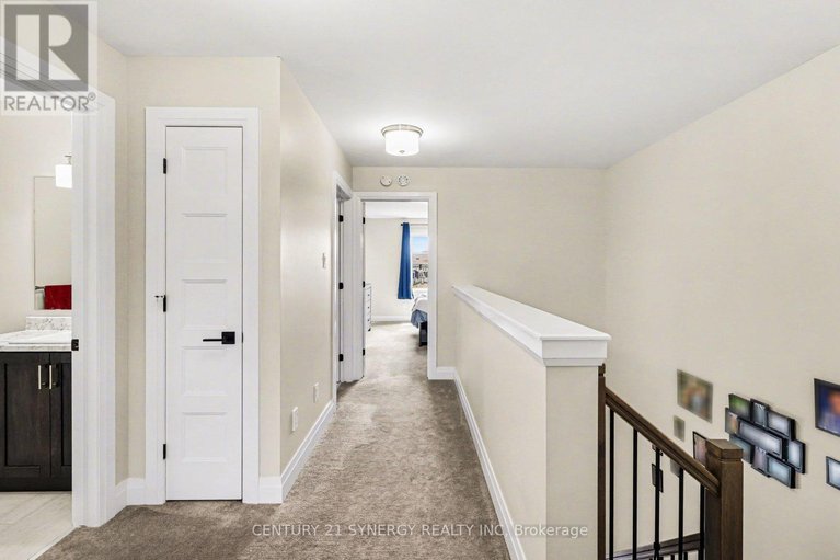 29649781/2011-berne-street/embrun/russell/ontario/K0A1W0_18