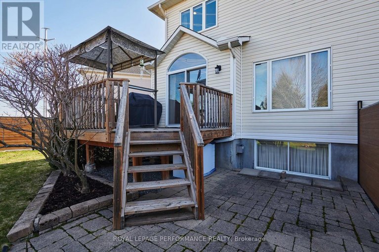 29647824/2104-liska-street/avalon-east/ottawa/ontario/K4A4J6_31